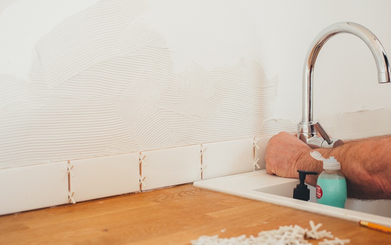 Kitchen backsplash install